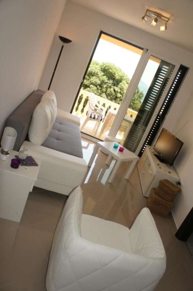 Апартаменты Apartments Adriatico Херцег-Нови-17