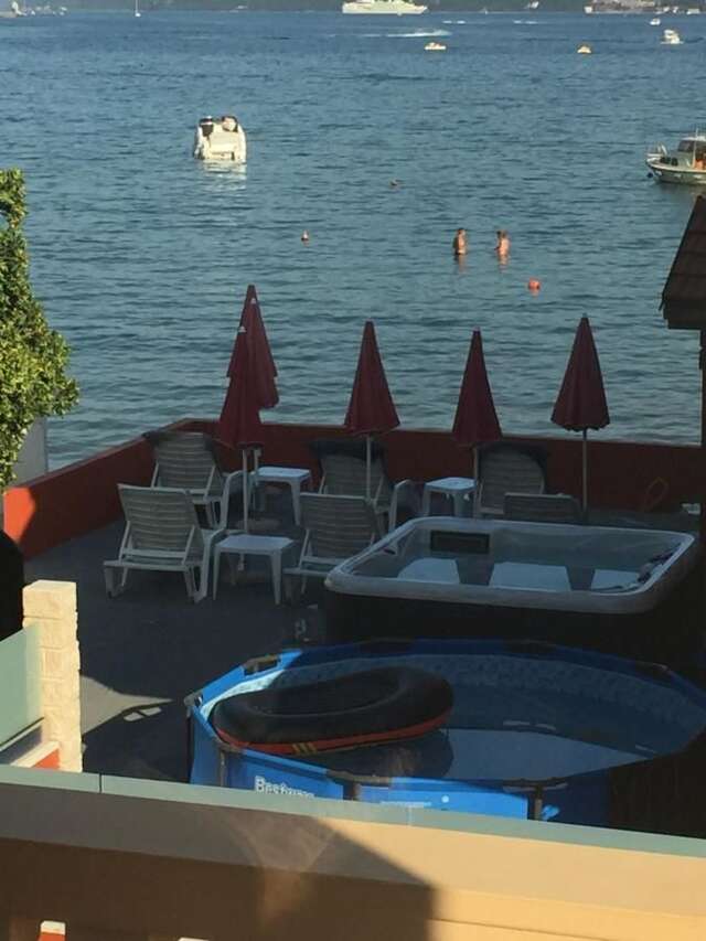 Апартаменты Apartments Adriatico Херцег-Нови-5